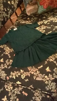 b.t. kids 3T girls green knit skirt and short sleeve pullover sweater set - Изображение 1 из 4