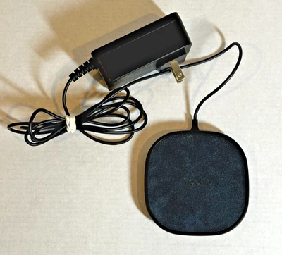 Mophie 15W Fast Charge Wireless Charging Pad for iPhones 16 15 14 13 / Galaxy - Image 1 of 4