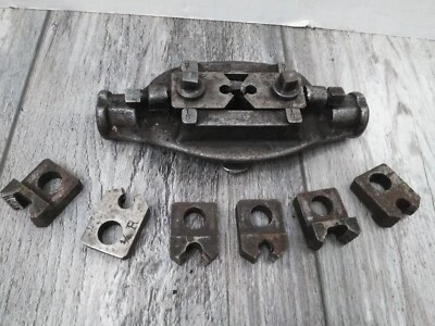 F. Armstrong Bridgeport Pipe Threader Die  W Cutter VTG Original - Image 1 of 4