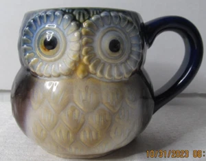 Eulenform Keramik Kaffeebecher dunkelblau hellbraun gelb Farben breite Augen 15 Unzen LESEN - Bild 1 von 13