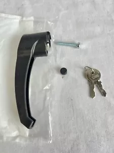 INDUSTRILAS KLIMA-FLEX OUTSWING HANDLE - With Key IL0333 Polaris & Hardware. NEW - Picture 1 of 7