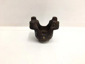 96-01 Jeep Cherokee XJ Rear Axle Pinion Yoke Chrysler 8.25 - Picture 1 of 4