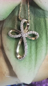 Natural Diamond 10K Solid Gold Modern Swoop Style Christian Cross & 18" Chain - Picture 1 of 9
