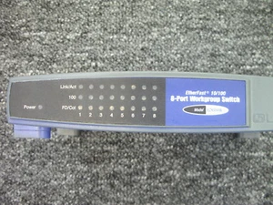 Linskys EZXS88W 10/100 8-Port Workgroup Switch - Photo 1/3