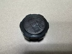 Tappo serbatoio benzina NOS originale Briggs & Stratton 397974S - Foto 1 di 3