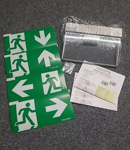 Fischer - LED - Notausgang - Rettungszeichenleuchte - 27m - IP54 - Neu - Bild 1 von 5