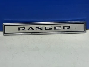 VINTAGE 1969 FORD RANGER C5GB-16098-A ORNAMENT EMBLEM BADGE A7 - Foto 1 di 3