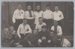 Fußballmannschaft - Fußball Spieler Mannschaft Sport - Altes Foto - Bild 1 von 2