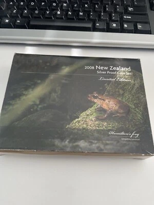 New Zealand - 2008 - Annual Proof Coin Set - Hamilton's Frog - Image 1 of 4