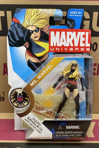 MS MARVEL Marvel Universe 3.75 Inch Scale Action Figure NEW Cover