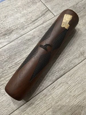 Escopeta 12ga bomba antebrazo logotipo a cuadros alto estándar Foto 1 de 4