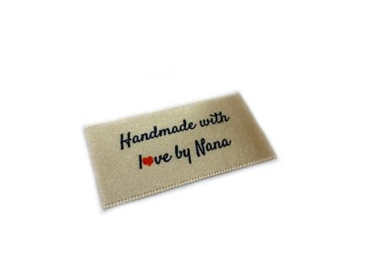 CAMBRIDGE PERSONALISED Handmade with love by Nana Etiketten Etiketten - Cremefarbenes Band zum Einnähen - 25x40mm flach