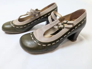 John Fluevog Operetta Brightman Mary Jane tacco verde 10,5 - Foto 1 di 10