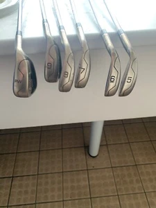 Mens golf clubs - Picture 1 of 8