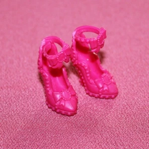 Paire de chaussures roses fushia poupée Barbie Mattel vintage - Picture 1 of 1