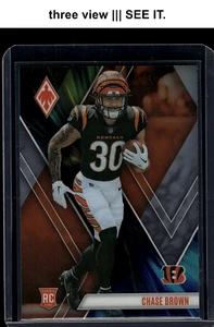 [4 LOTE] CHASE BROWN 2023 Panini Phoenix RC #133 Color Burst Case Hit Series/35 - Imagen 1 de 24