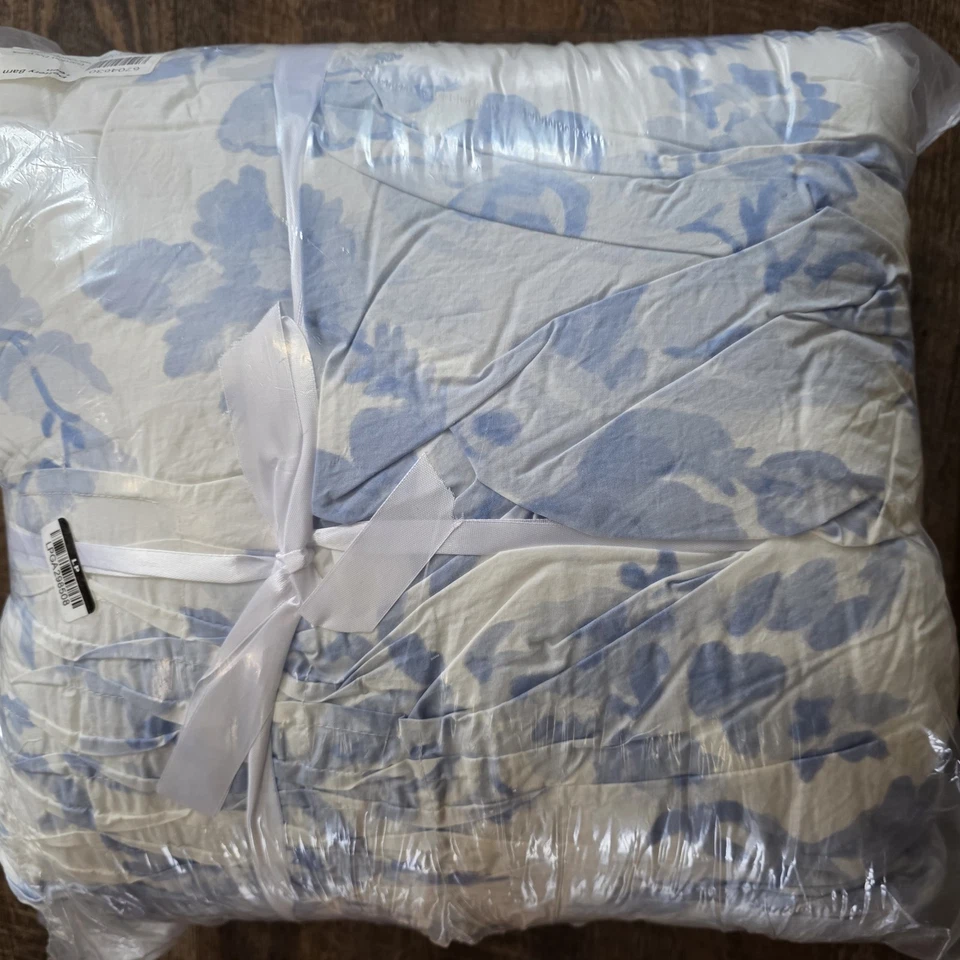 POTTERY BARN Loveshackfancy 花园大马士革 SMOCKED Twin XL 绗缝蓝色/象牙色 — 第 1/3 张图片