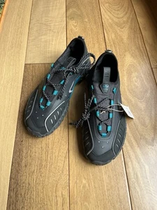 Scarpe da trekking uomo Adidas Originals ATRIC23 nuove senza scatola nere color verde acqua taglia 10 HP6569 - Foto 1 di 6