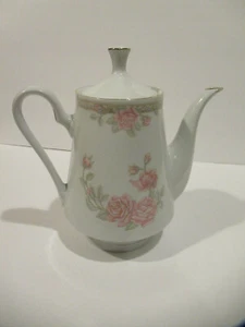 Vintage Crown Ming Christina Fine China Rose patterned Teapot w/ lid - Picture 1 of 10