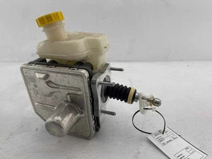 2021 Alfa Romeo Stelvio 2.0L Power Brake Booster W/ Master Cylinder OEM - Picture 1 of 18