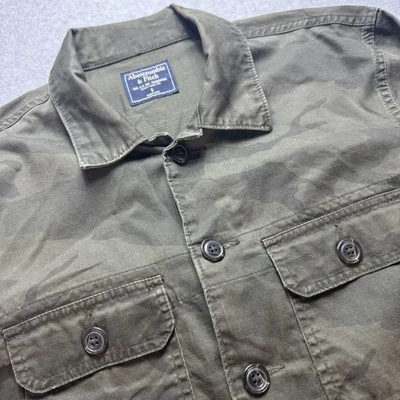Chaqueta Camisa Camuflada Para Hombre Abercrombie & Fitch Talla Pequeña Foto 1 de 4