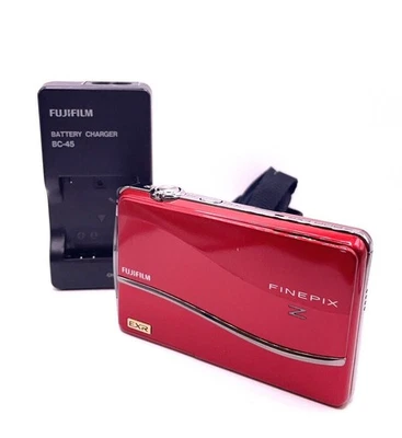 [Fast neuwertig] FUJIFILM FinePix Z800 EXR rote kompakte Digitalkamera aus Japan - Bild 1 von 4