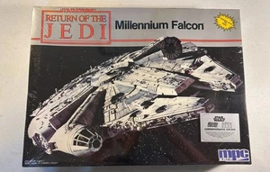MPC Star Wars Return Of The Jedi Millennium Falcon Model Kit 8917 NEU SEALED!!! - Bild 1 von 2
