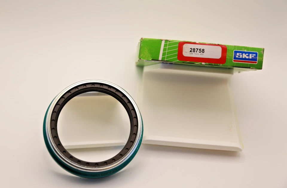 SKF Scotseal Classic 28758 For International Freightliner - Image 1 of 2