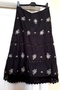 Laura Ashley Rock schwarz Baumwolle bestickt Pailletten Blumen UK 14 sehr guter Zustand - Bild 1 von 8