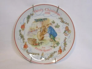 1998 Wedgwood “MERRY CHRISTMAS FROM PETER RABBIT 8” Plate England - Picture 1 of 10