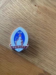 PRIORSCROFT BC PAISLEY ENAMEL BOWLING BADGE VGC EMSLIES - Picture 1 of 1