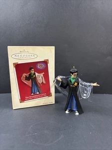 Hallmark Keepsake Harry Potter Ornament "The Invisibility Cloak" 2002 - Picture 1 of 12