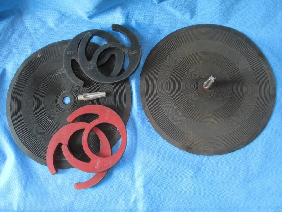 Vintage Sportcraft Sports Games Horseshoe Lawn Shoe SHU QUOI Rubber Shoes    D18 - Image 1 of 4