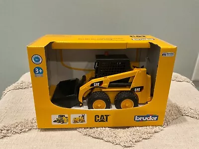 NEW Bruder CAT Skid Steer Loader 1:16 - Image 1 of 4