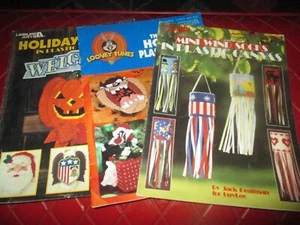 HOLIDAY Vintage LOT Of THREE Plastic Canvas BOOKLETS #27 - 1991 to 1997 - Picture 1 of 6