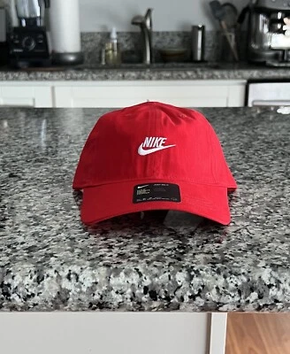 Nike Original Niño Sombrero 4/7 Rojo Deportivo Ajustable Nuevo Con Etiquetas Swoosh Foto 1 de 4