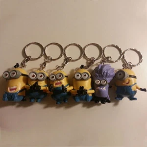Despicable Me Juego de 6x Minions Caveman 3D Figura Moldeada Llavero Muñeca - Imagen 1 de 7