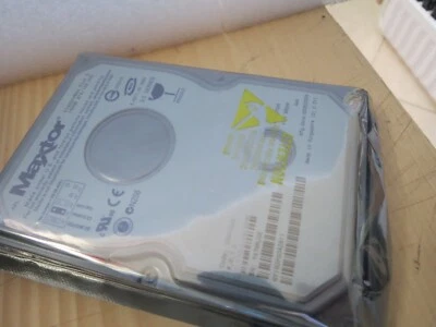 Maxtor DiamondMax Plus 9 160GB.IDE Internal Hard Drive (6Y160P00428110 - Image 1 of 4
