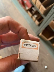 CK6205 RAYTHEON - Picture 1 of 1