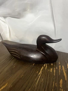 Solid Carved Wooden Duck Hand Crafted Dark Brown Figurine Vintage Bookend. - Picture 1 of 5