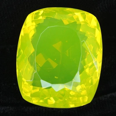75-80 Ct Luminous Loose Gemstone Yellow Natural Opal Cushion Shape 29x24mm - Image 1 of 3