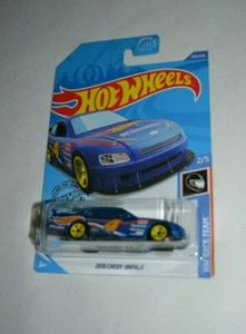 HOT WHEELS 2018 HW RACE TEAM 2/5 - 2010 CHEVY IMPALA BLUE - Picture 1 of 3