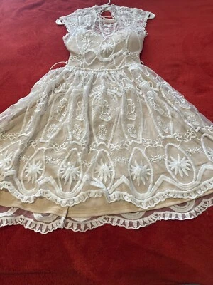 Charlotte Russe knee mini dress size M beige/white lace back neckline. - Image 1 of 4