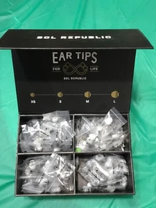 Case of Sol Republic Ohrstöpsel Xtra Small, Small, Medium, Large Covers - Bild 1 von 5