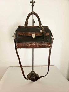 Bolso Bandolera Grande Brahmin Negro y Marrón Imitación Cocodrilo - Imagen 1 de 12