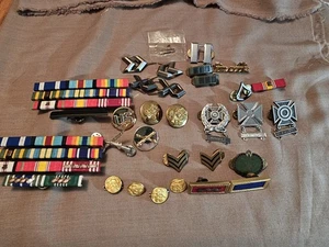 US military ribbon bars & U.S. Army Military Size Medal + Pins 29pcs - Picture 1 of 10