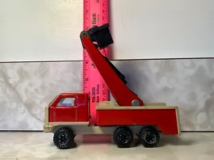 Vintage Tonka Red Service Truck With Rotating Boom And Man Bucket - Picture 1 of 8