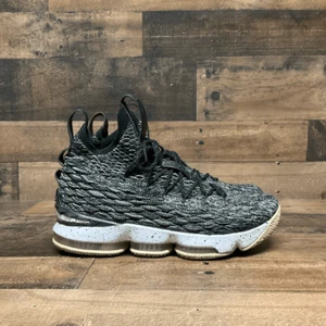 Scarpe Nike LeBron Uomo Taglia 10 Ashes Shoes Nero Bianco Oreo XV Maglia Sneakers - Foto 1 di 6