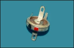 2 STCK. NEU Tektronix 283-0563-00 Kondensatordurchfuhr 1000pf/500v - Bild 1 von 1