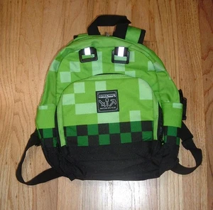 Mini mochila Minecraft para niños - diseño de píxeles verdes con interior TNT - NUEVA sin etiquetas - Imagen 1 de 4
